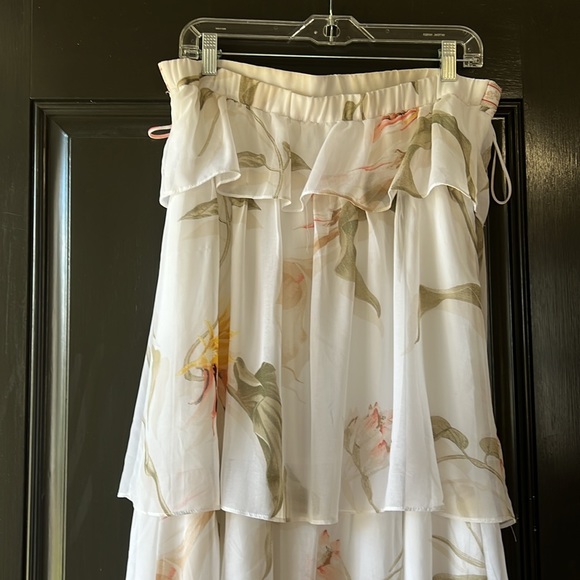 White House Black Market White Floral Print Tiered Bohemian Column Dress Medium - Picture 5 of 16